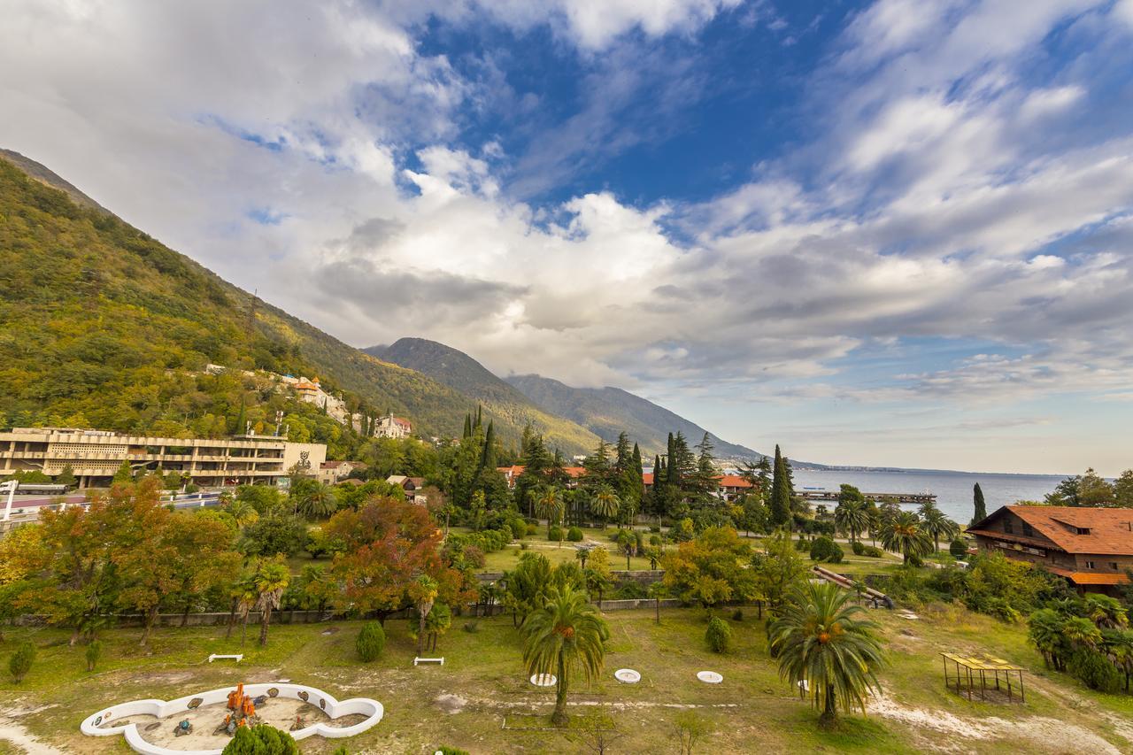 Sunrise Garden Hotel 3* Gagra Exterior foto